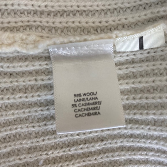 💕🌵Ann Taylor Wool Cashmere Ruffle Sleeve Sweater - Picture 7 of 7